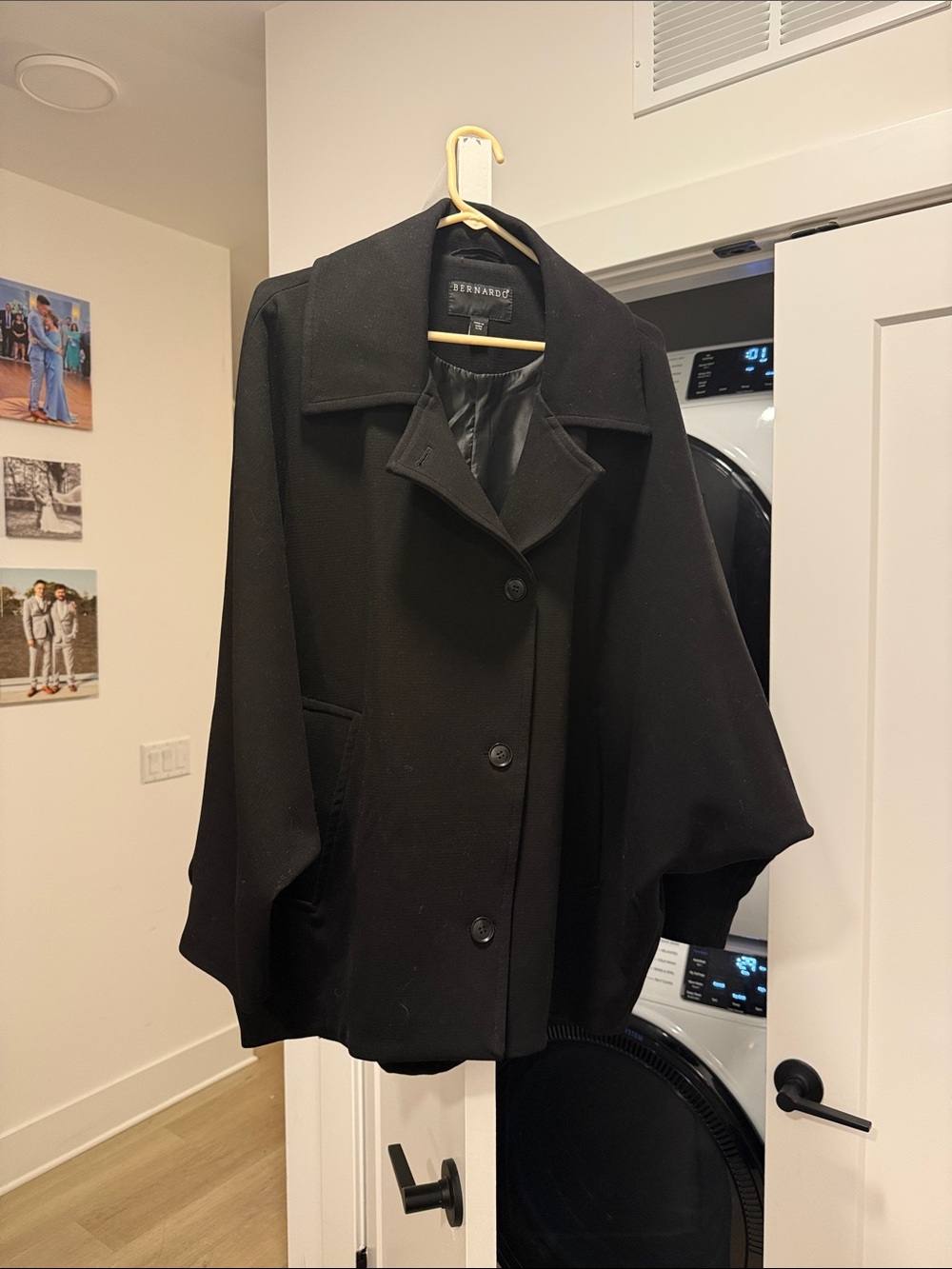 Bernardo Black Women's Wool-Blend Short Cape Coat
